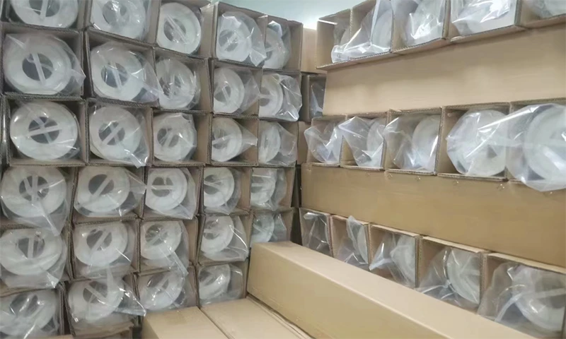 Pleated filter cartridge packaging display