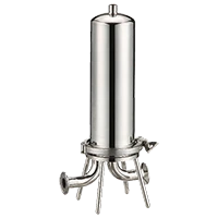 Beyaz arka plan üzerinde sıhhi filtre muhafazası